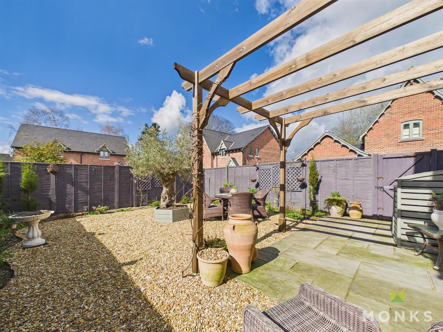 17 Penrhos Court, Whittington, SY11 4FA For Sale